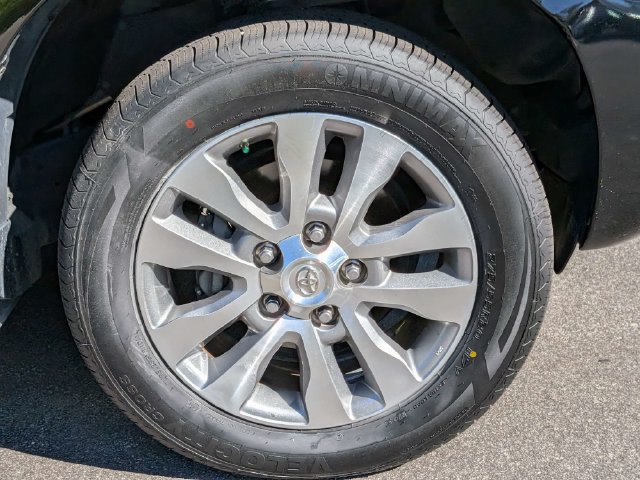 Used 2016 Toyota Sequoia Limited w/ Safety & Convenience Package AWD/4WD image 11