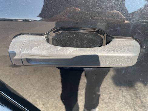 Used 2018 Jeep Wrangler Unlimited Sahara image 47