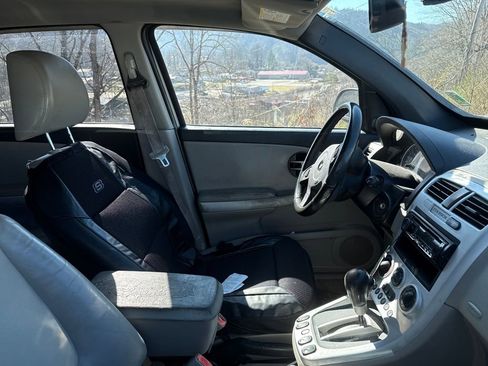 Used 2005 Chevrolet Equinox LT w/ Preferred Equipment Group image 8