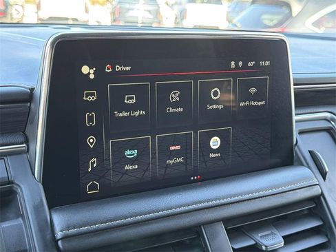 Used 2023 GMC Yukon SLT image 16