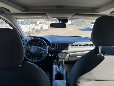 Used 2021 Honda HR-V EX image 22