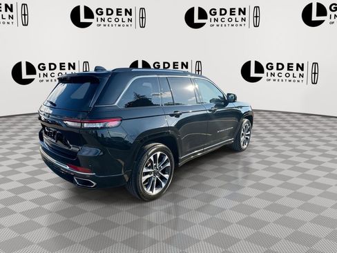 Used 2023 Jeep Grand Cherokee Overland w/ Luxury Tech Group IV AWD/4WD image 8
