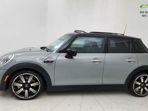 Used 2023 MINI Cooper S image 3