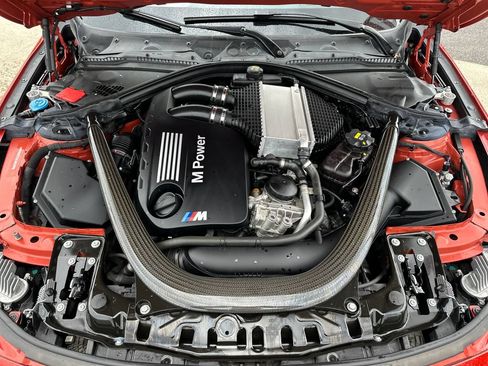 Used 2018 BMW M3 RWD image 28