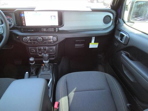 New 2026 Jeep Gladiator Sport image 14