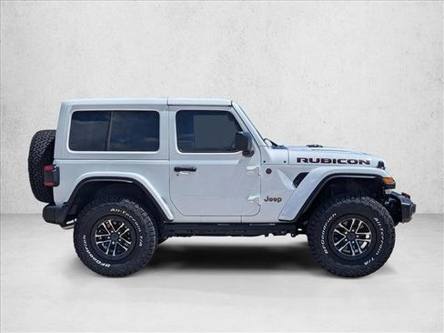 Used 2025 Jeep Wrangler Rubicon image 4