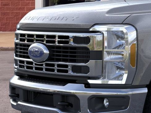 New 2026 Ford F250 XLT w/ Snow Plow Prep Package AWD/4WD image 17