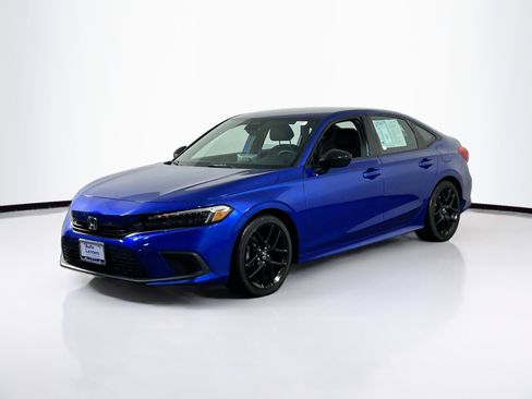 Used 2023 Honda Civic Sport image 1