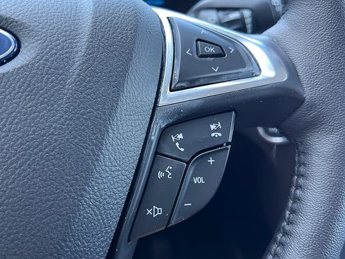 Used 2022 Ford Edge SEL w/ Convenience Package AWD/4WD image 25