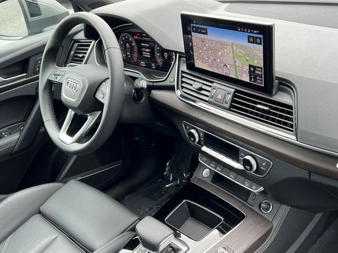 Used 2025 Audi Q5 2.0T Premium Plus w/ Premium Plus Package image 10