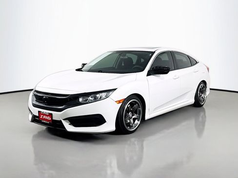 Used 2018 Honda Civic EX image 1