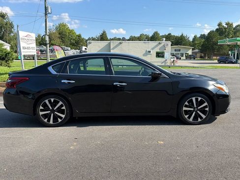 Used 2018 Nissan Altima 2.5 SR FWD image 8