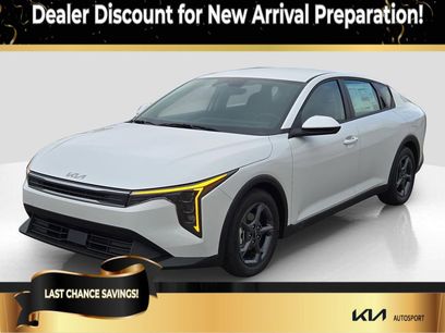 New 2025 Kia K4 LXS
