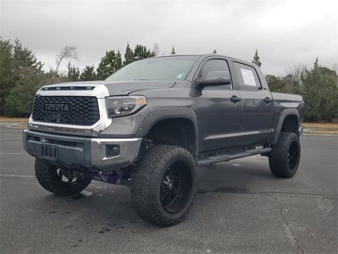 Used 2020 Toyota Tundra SR5 w/ SR5 Upgrade Package image 35