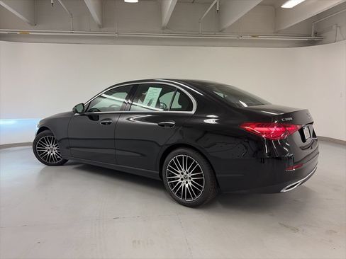 Used 2025 Mercedes-Benz C 300 4MATIC Sedan image 9