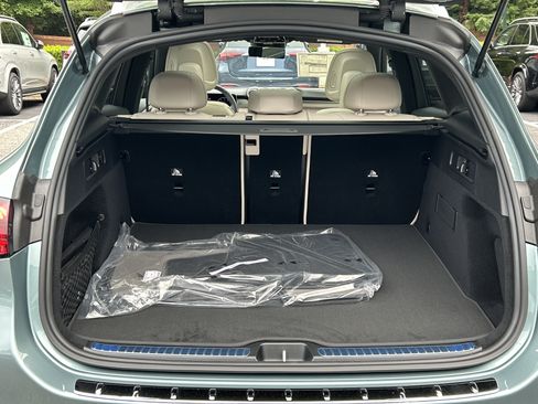 New 2026 Mercedes-Benz GLC 300 image 9