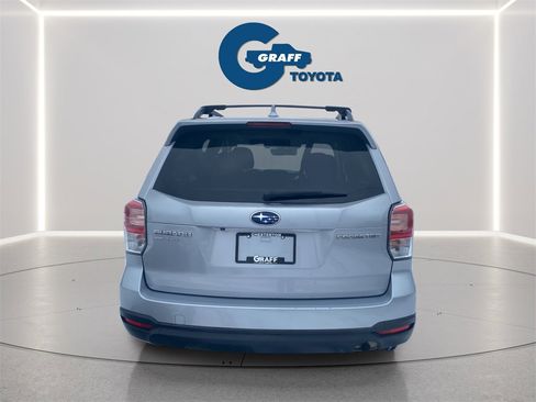 Used 2018 Subaru Forester 2.5i Premium image 14