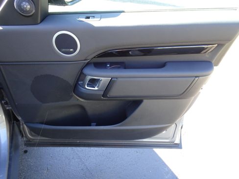 New 2025 Land Rover Discovery S AWD/4WD image 26