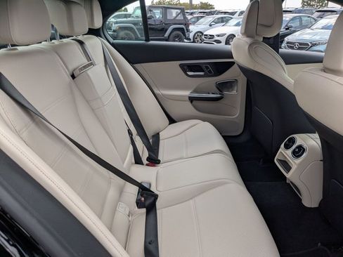 Used 2023 Mercedes-Benz C 300 Sedan image 16