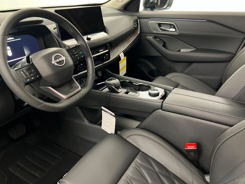 New 2026 Nissan Rogue Platinum w/ Platinum Premium Package image 15