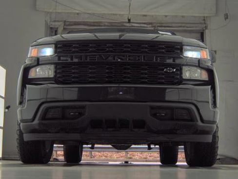 Used 2021 Chevrolet Silverado 1500 Custom w/ LPO, Dark Essentials Package image 3