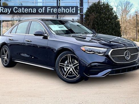 New 2026 Mercedes-Benz E 350 4MATIC Sedan image 2