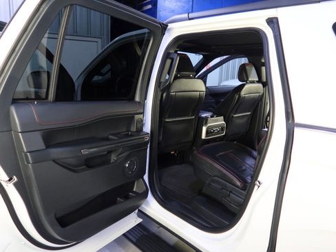 Used 2024 Ford Expedition Max Limited image 18