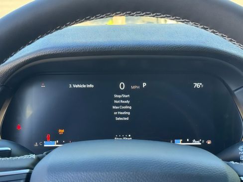 New 2025 Jeep Grand Cherokee Altitude image 19