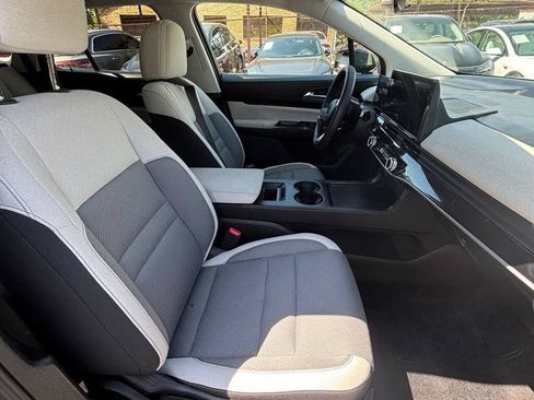 Used 2024 Honda Prologue EX image 28