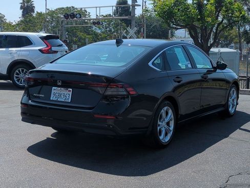 Certified 2023 Honda Accord LX image 6