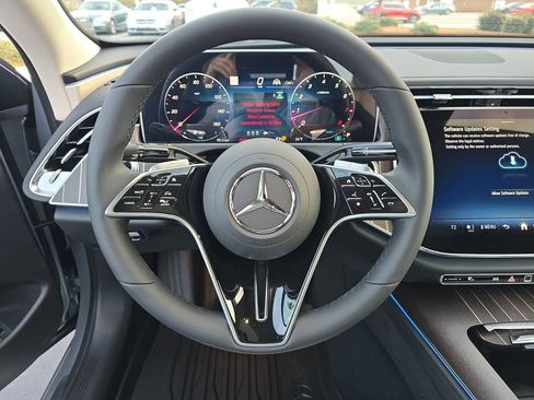 New 2026 Mercedes-Benz E 350 4MATIC Sedan image 19