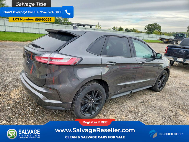 Used 2020 Ford Edge ST-Line w/ Cold Weather Package AWD/4WD image 4