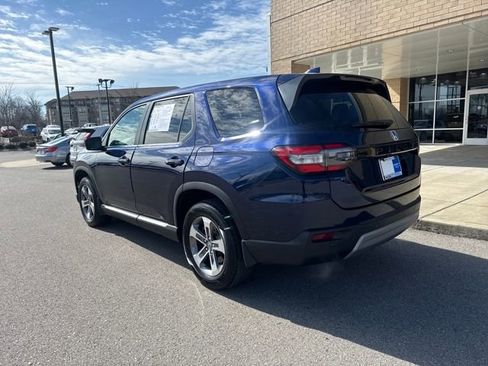 Used 2023 Honda Pilot EX-L image 2