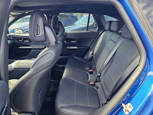 Used 2026 Mercedes-Benz GLC 300 4MATIC image 16