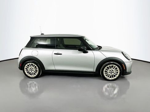 Certified 2025 MINI Cooper S image 4