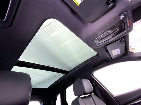 Certified 2022 Audi SQ5 Premium Plus image 22