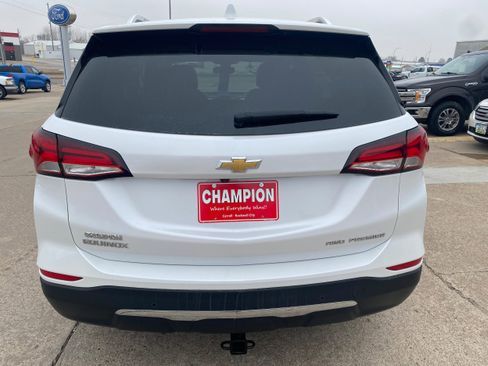 Used 2022 Chevrolet Equinox Premier image 8