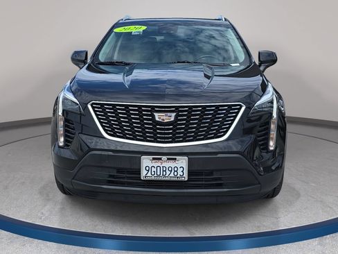 Used 2020 Cadillac XT4 Luxury w/ Cold Weather Package FWD image 3