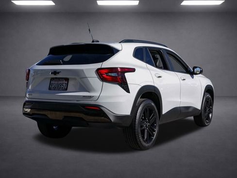 Used 2025 Chevrolet Trax ACTIV w/ Driver Confidence Package image 4