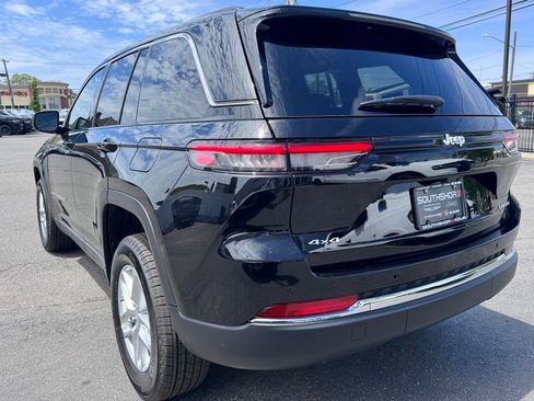 New 2026 Jeep Grand Cherokee Laredo AWD/4WD image 5