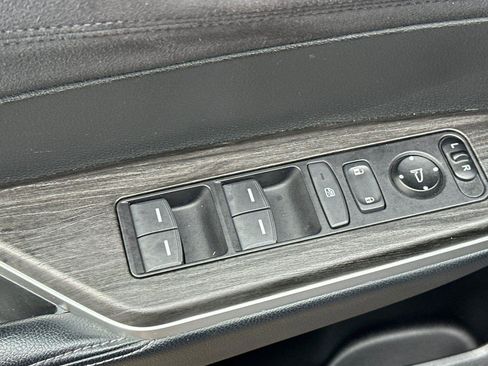 Used 2019 Honda Clarity Touring image 11