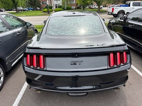 Used 2017 Ford Mustang GT Premium w/ Black Accent Package RWD image 30