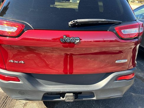Used 2014 Jeep Cherokee Latitude w/ Trailer Tow Group AWD/4WD image 5