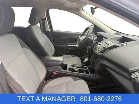 Used 2018 Ford Escape SE FWD image 17