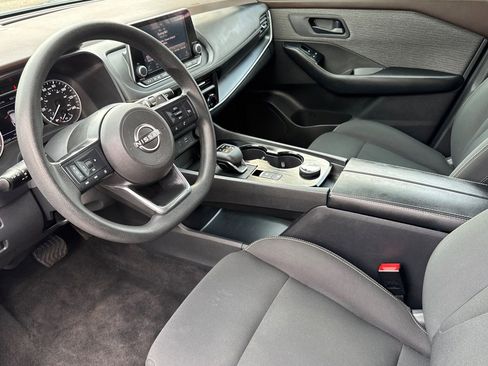Used 2023 Nissan Rogue S image 10
