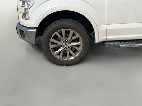 Used 2015 Ford F150 Lariat w/ Equipment Group 502A Luxury AWD/4WD image 14