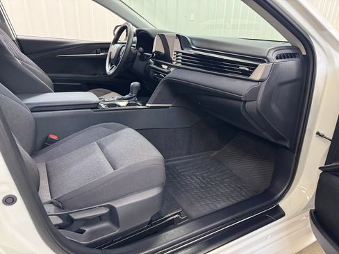 Used 2025 Toyota Camry LE FWD image 24
