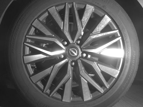 Used 2025 Nissan Altima 2.5 SV FWD image 15