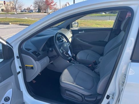 Used 2015 Hyundai Accent Sport image 15