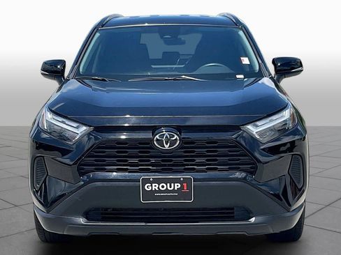 Used 2024 Toyota RAV4 XLE FWD image 4